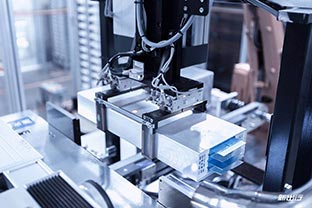 新能源汽車產(chǎn)業(yè)崛起，磁選設(shè)備電池材料除鐵助力電池行業(yè)發(fā)展